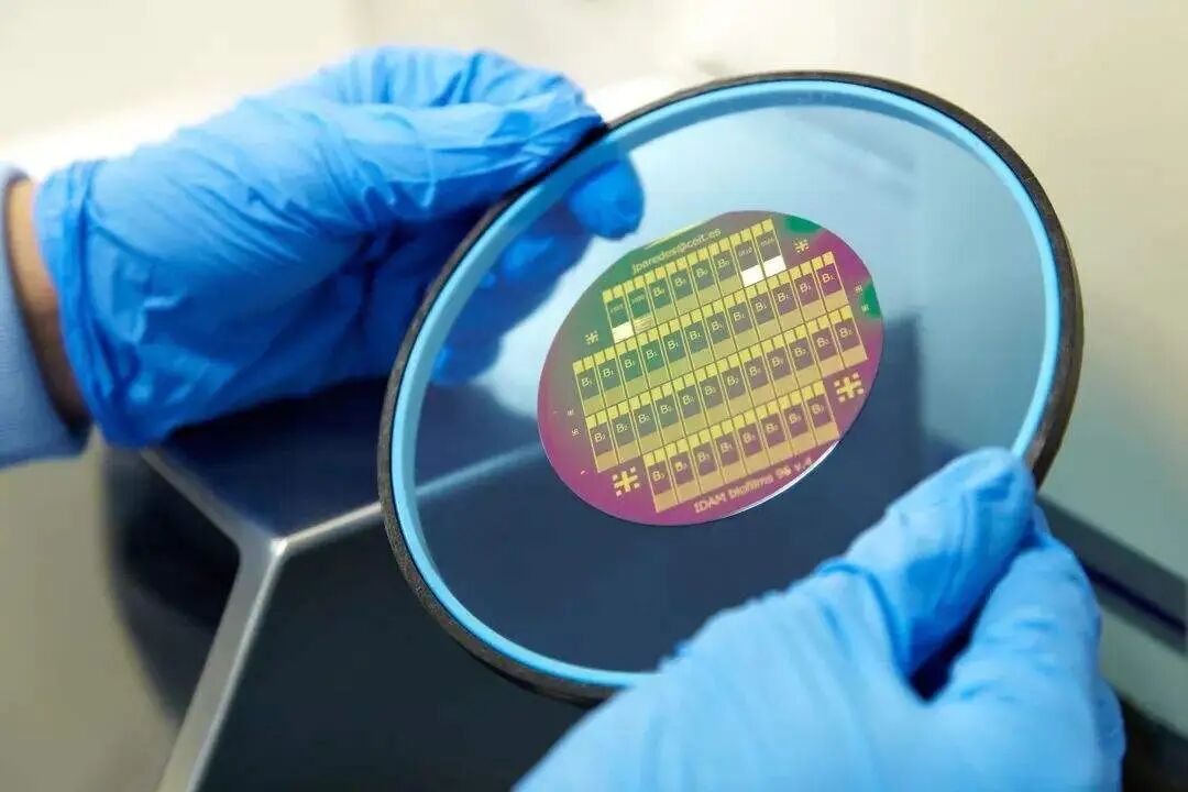 Cad é teicneolaíocht nascáil wafer?