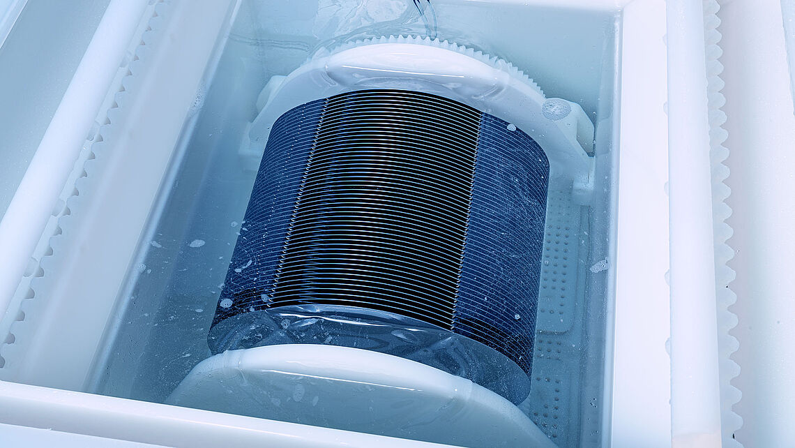 Cad é Glanadh an Wafer Leathsheoltóra?