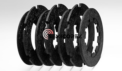 Forbairt an mhargaidh ar ábhair ceirmeacha carbóin