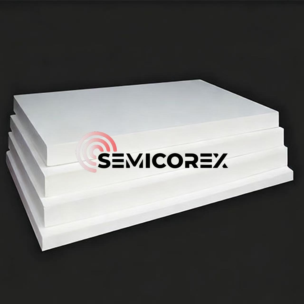 Clár snáithíneach alúmana polycrystalline