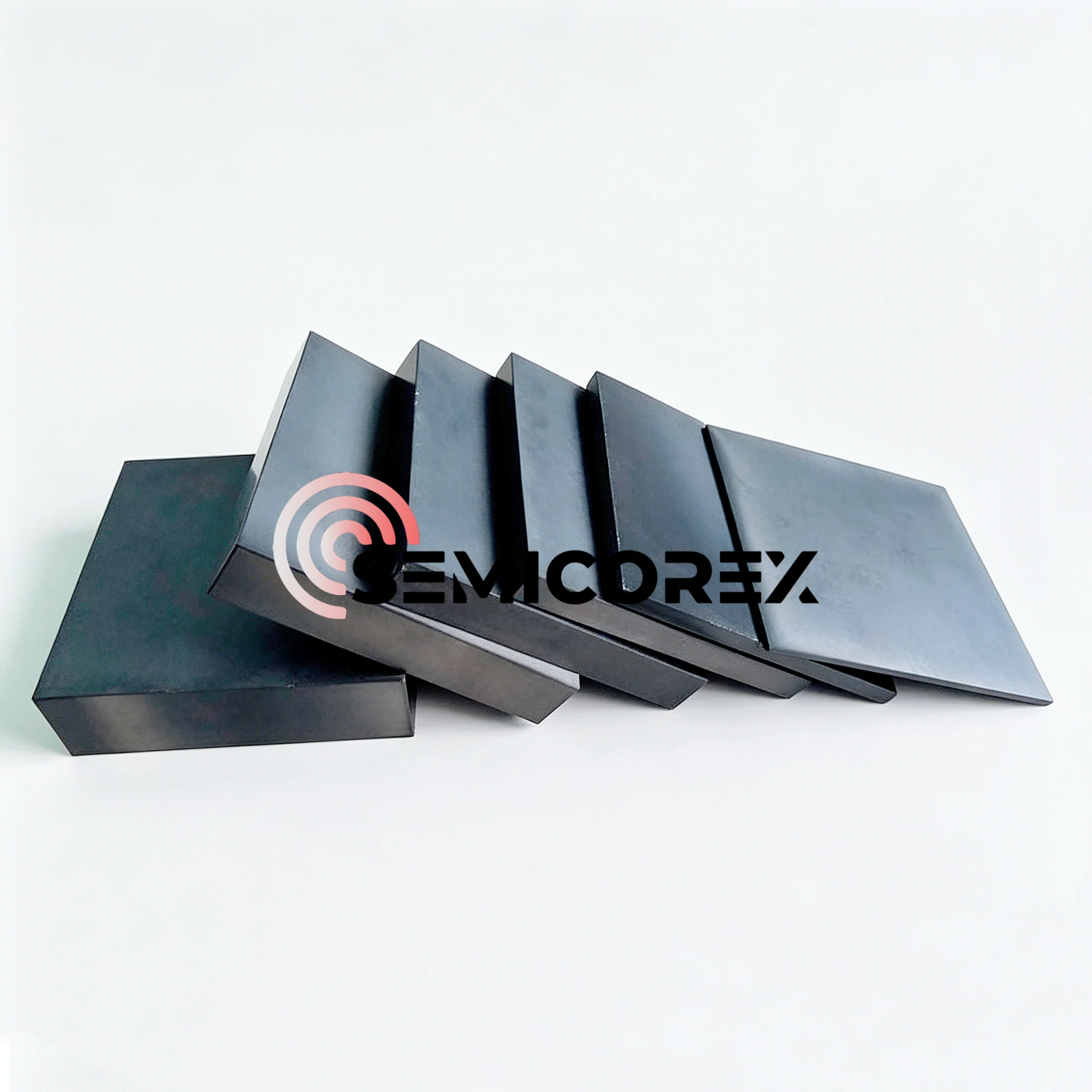 Plátaí Ceirmeacha Silicon Carbide