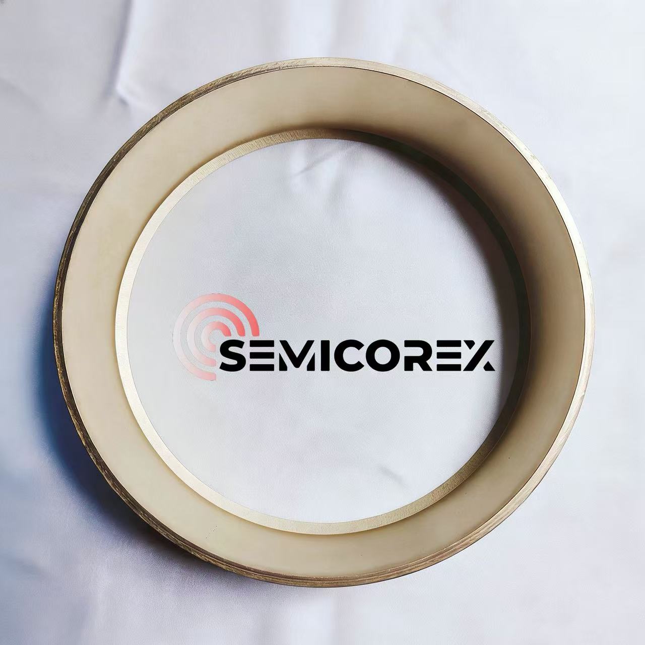 Fáinní Treorach Brataithe Tantalum Carbide